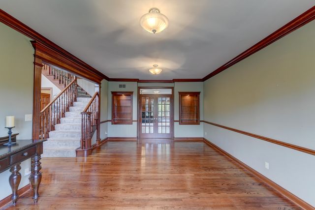 9937 Tanglewood Court, Munster, IN 46321
