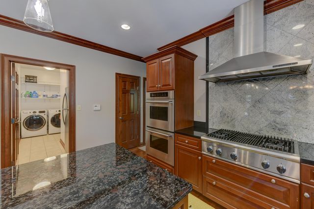 9937 Tanglewood Court, Munster, IN 46321