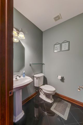 9937 Tanglewood Court, Munster, IN 46321