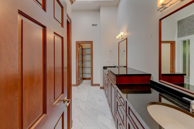 9937 Tanglewood Court, Munster, IN 46321