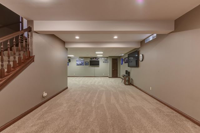 9937 Tanglewood Court, Munster, IN 46321