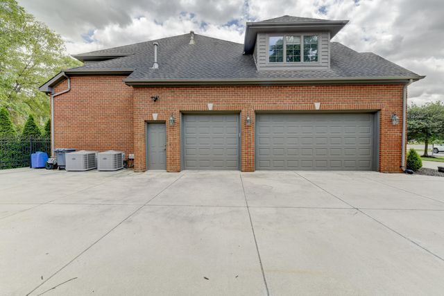 9937 Tanglewood Court, Munster, IN 46321