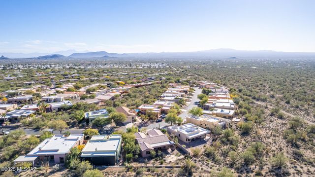 6064 W Ten Star Drive, Tucson, AZ 85713