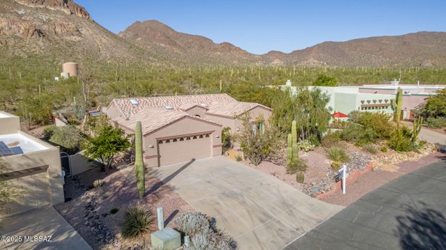 6064 W Ten Star Drive, Tucson, AZ 85713