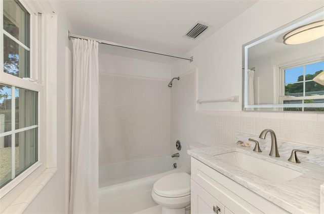 5030 18TH AVENUE W, Bradenton, FL 34209