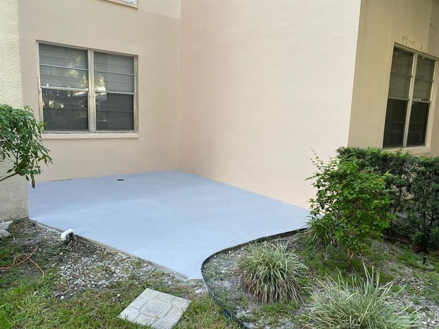 2600 NW 49th Avenue Apt 112, Lauderdale Lakes, FL 33313