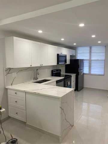 2600 NW 49th Avenue Apt 112, Lauderdale Lakes, FL 33313