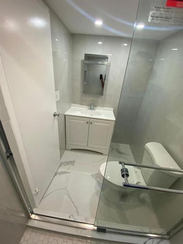 2600 NW 49th Avenue Apt 112, Lauderdale Lakes, FL 33313