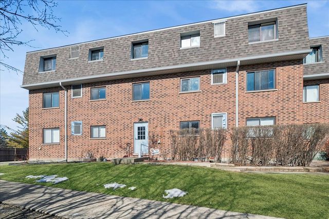 3266 Sanders Road 6F, Northbrook, IL 60062