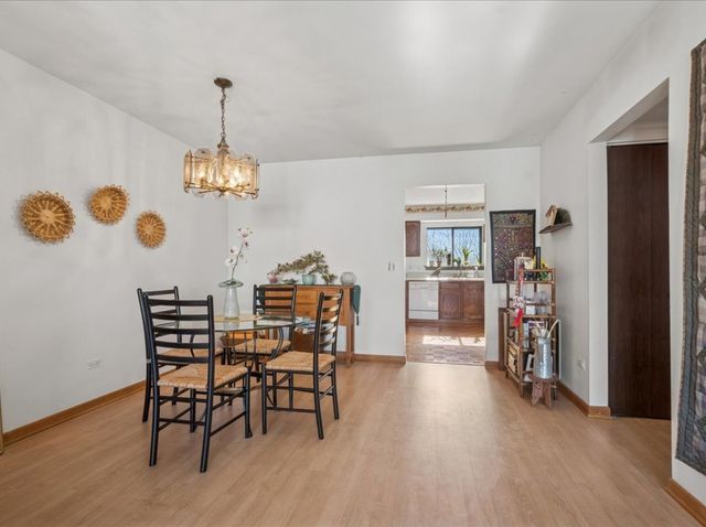 3266 Sanders Road 6F, Northbrook, IL 60062