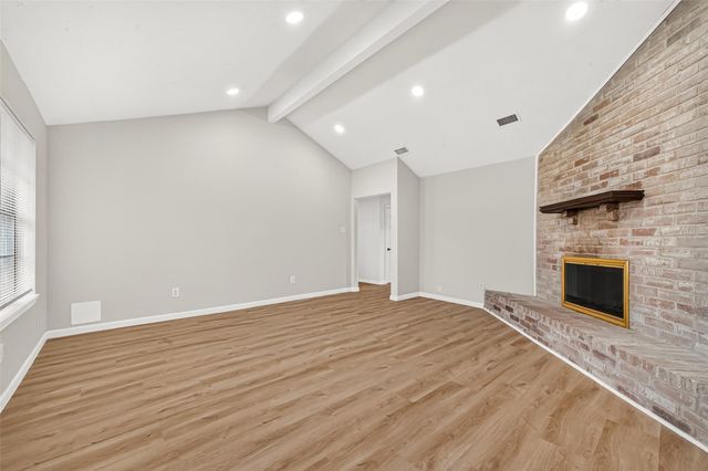 6914 Rockergate Drive, Missouri City, TX 77489
