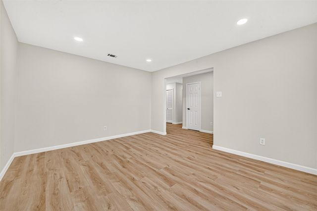 6914 Rockergate Drive, Missouri City, TX 77489