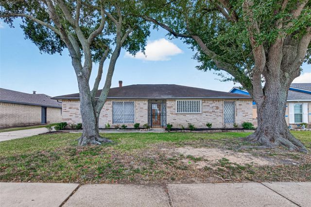 6914 Rockergate Drive, Missouri City, TX 77489