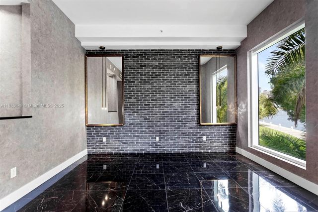 6000 Island Blvd 203, Aventura, FL 33160