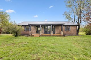 500 Brown Rd, Bon Aqua, TN 37025