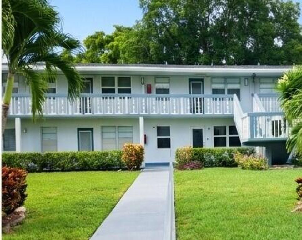 25 Upminster B 25, Deerfield Beach, FL 33442