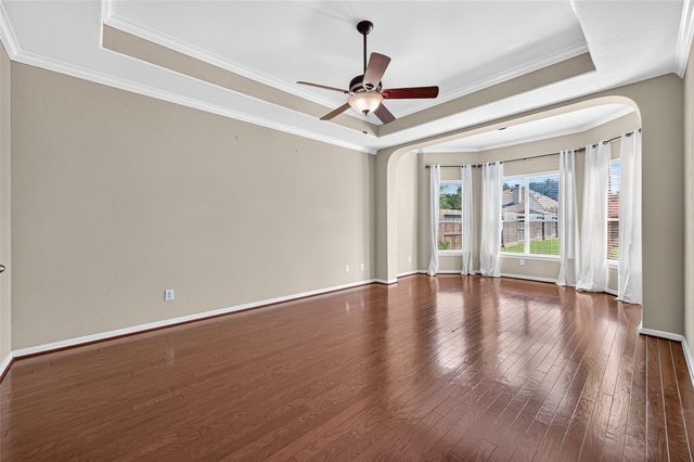 6118 Southwell Lane, League City, TX 77573