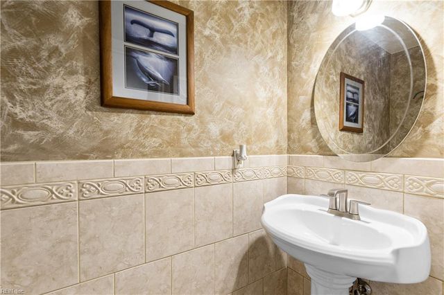 150 Majestic CIR, Virginia Beach, VA 23452