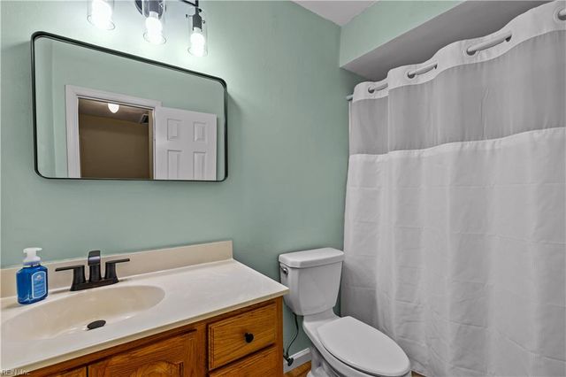 150 Majestic CIR, Virginia Beach, VA 23452