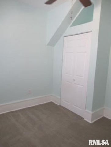 1525 25TH Street, Rock Island, IL 61201