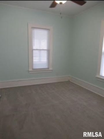 1525 25TH Street, Rock Island, IL 61201