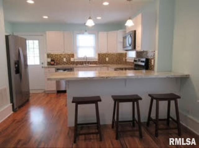 1525 25TH Street, Rock Island, IL 61201