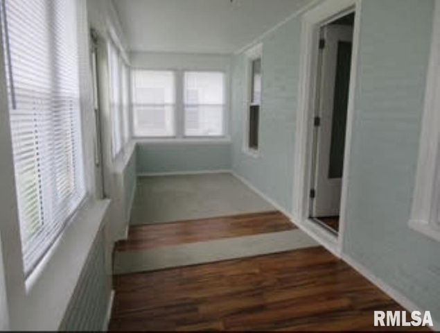 1525 25TH Street, Rock Island, IL 61201