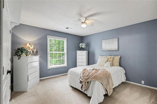 3541 W 143rd Terrace, Leawood, KS 66224