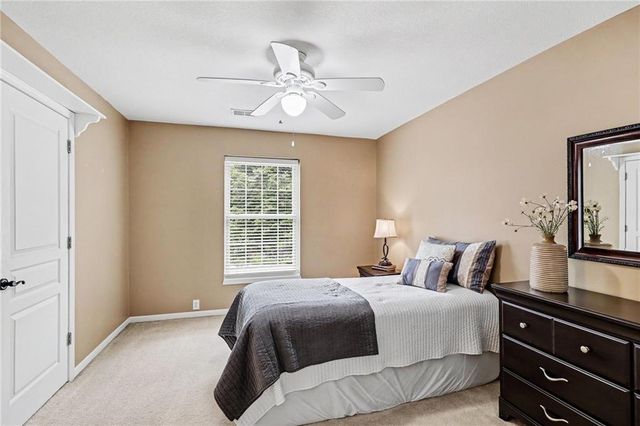 3541 W 143rd Terrace, Leawood, KS 66224