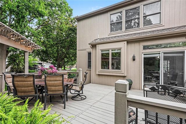 3541 W 143rd Terrace, Leawood, KS 66224