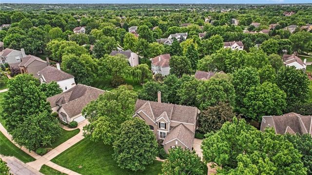 3541 W 143rd Terrace, Leawood, KS 66224