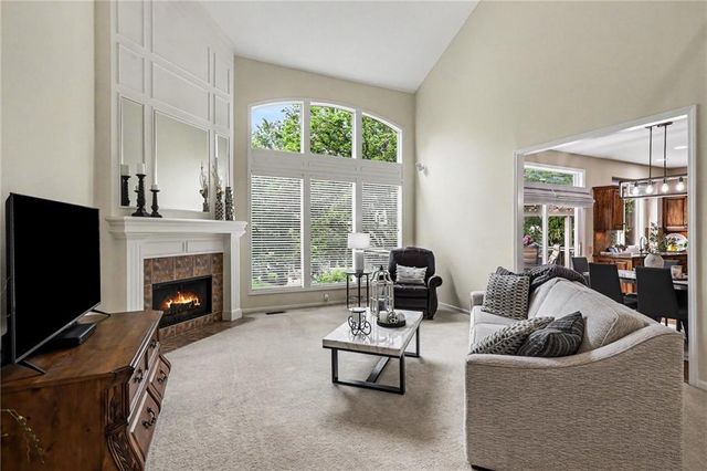 3541 W 143rd Terrace, Leawood, KS 66224