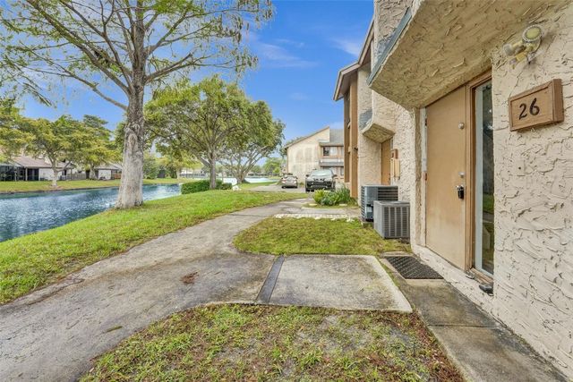 26 Wimbledon Lake Drive 248, Plantation, FL 33324