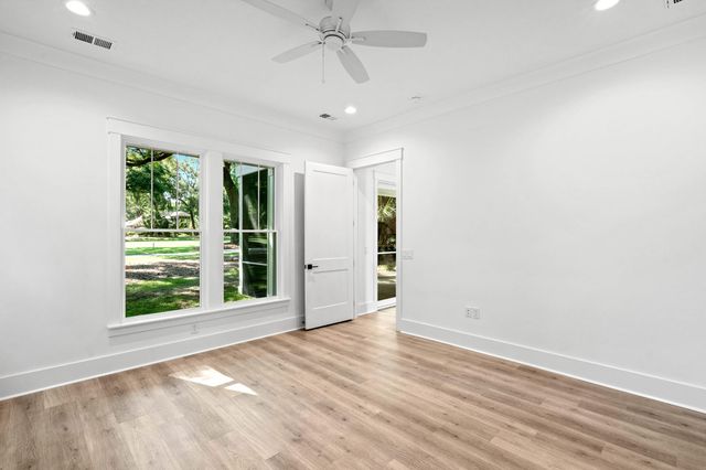 626 S Reeve Road, Saint Helena Island, SC 29920