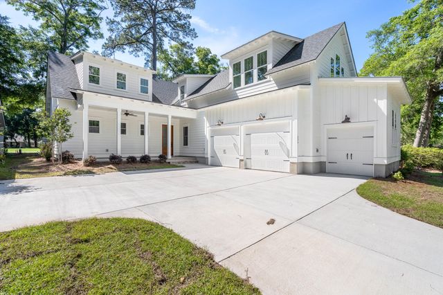 626 S Reeve Road, Saint Helena Island, SC 29920