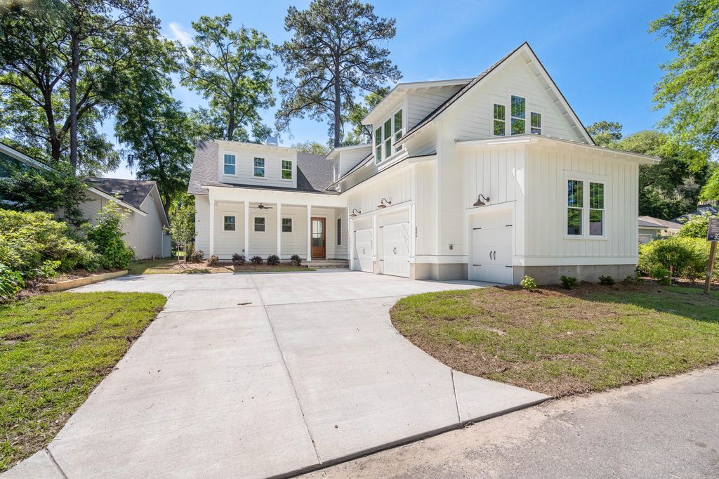 626 S Reeve Road, Saint Helena Island, SC 29920