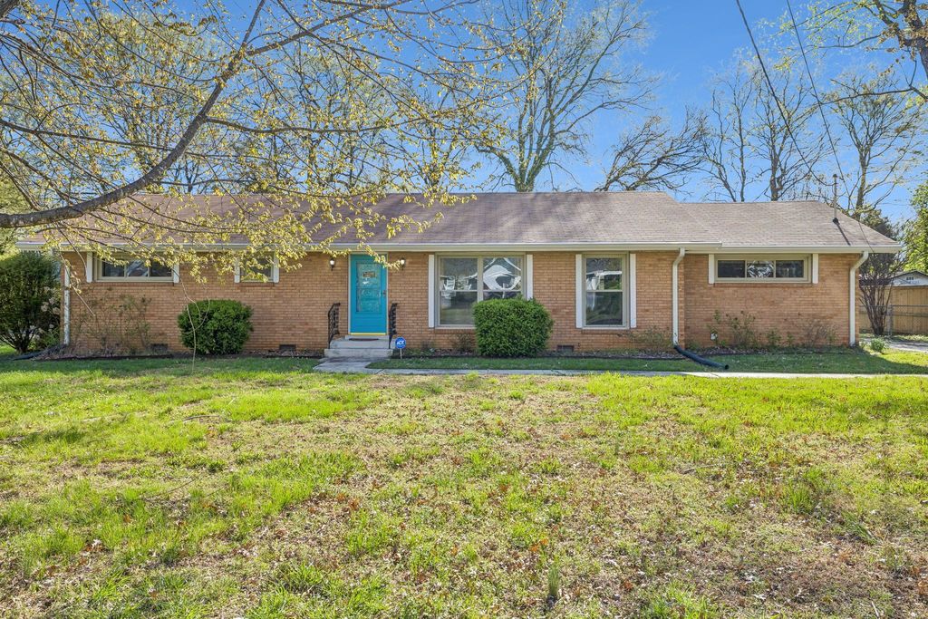 1514 Stonewall Blvd, Murfreesboro, TN 37130