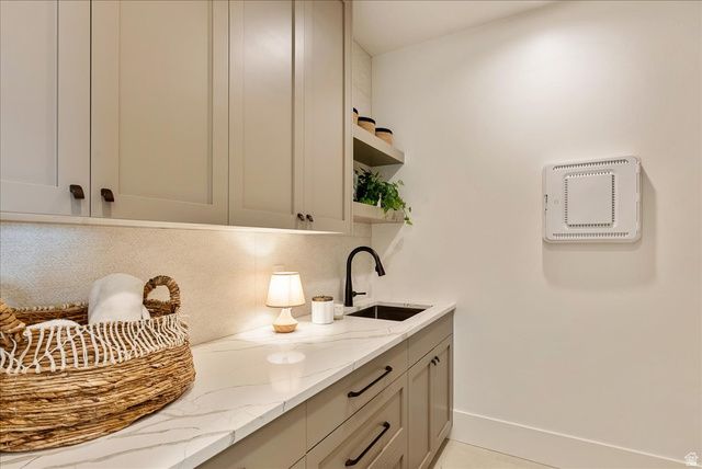 1602 E CENTER POINTE DR, Lehi, UT 84043