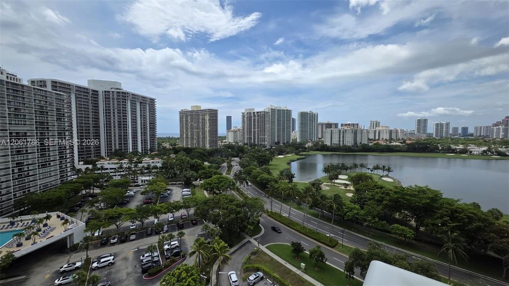 3675 N Country Club Drive 1504, Aventura, FL 33180