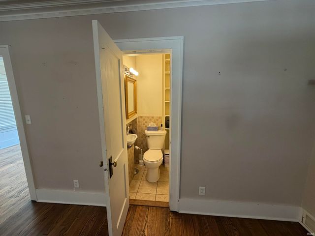 505 Calhoun Street, Mishawaka, IN 46545