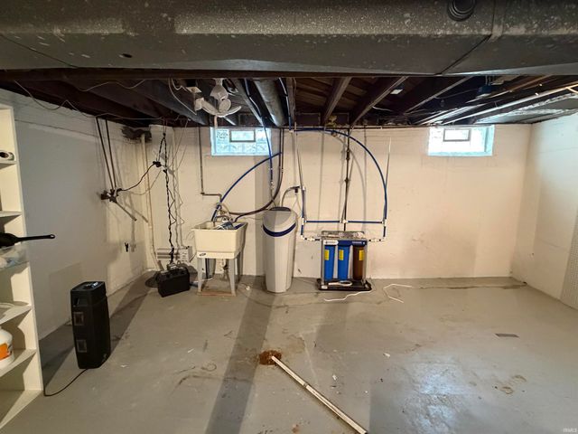 505 Calhoun Street, Mishawaka, IN 46545