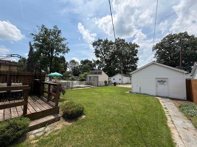 505 Calhoun Street, Mishawaka, IN 46545