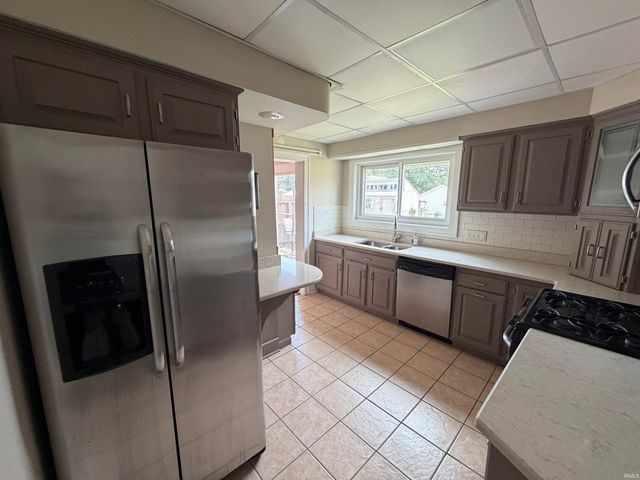 505 Calhoun Street, Mishawaka, IN 46545