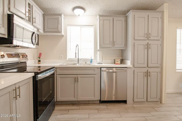 8601 N 71ST Avenue 43, Glendale, AZ 85301