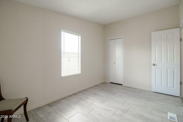 8601 N 71ST Avenue 43, Glendale, AZ 85301