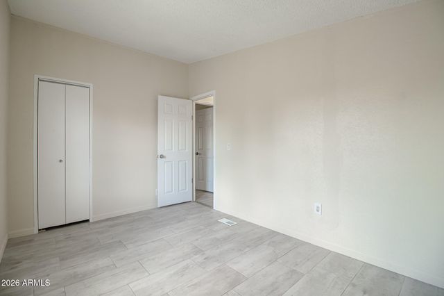 8601 N 71ST Avenue 43, Glendale, AZ 85301