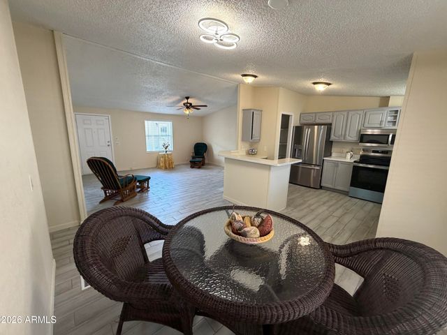 8601 N 71ST Avenue 43, Glendale, AZ 85301