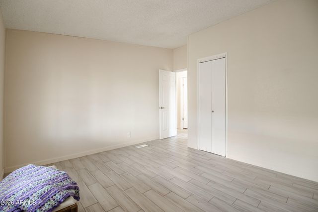 8601 N 71ST Avenue 43, Glendale, AZ 85301