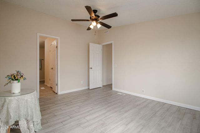 8601 N 71ST Avenue 43, Glendale, AZ 85301