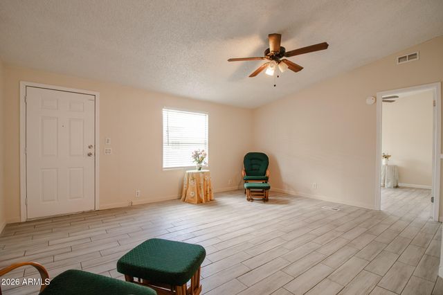 8601 N 71ST Avenue 43, Glendale, AZ 85301